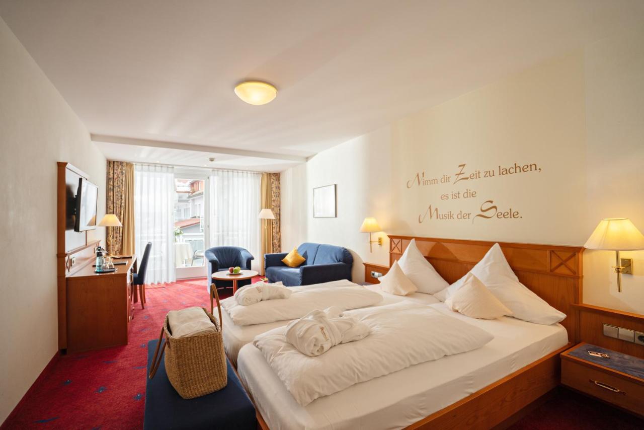 Moehringers Schwarzwald Hotel ボンドルフ・イム・シュヴァルツヴァルト エクステリア 写真