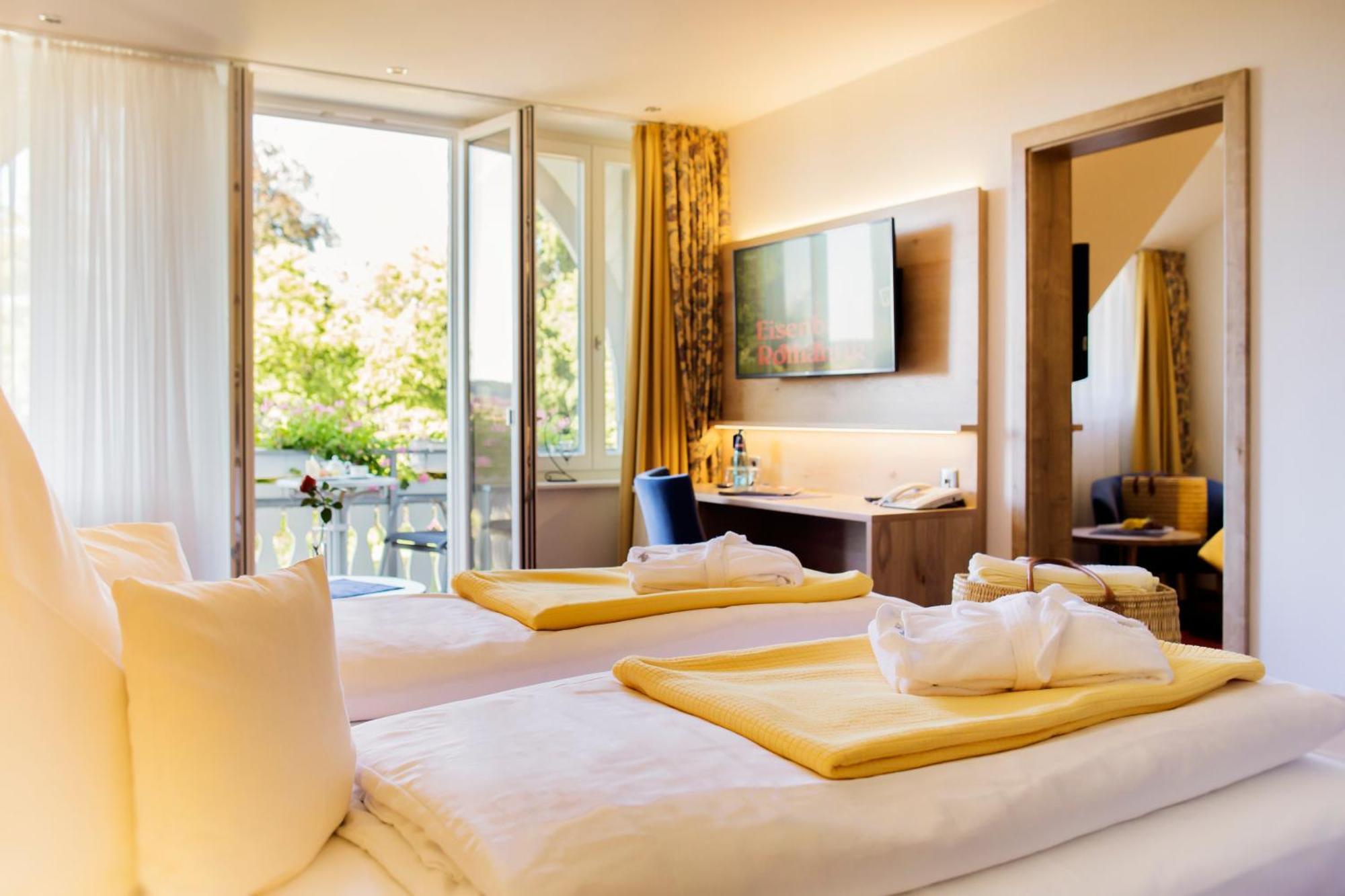 Moehringers Schwarzwald Hotel ボンドルフ・イム・シュヴァルツヴァルト エクステリア 写真