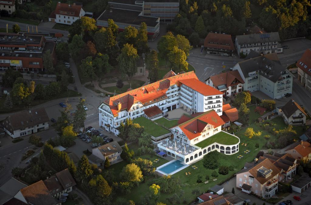 Moehringers Schwarzwald Hotel ボンドルフ・イム・シュヴァルツヴァルト エクステリア 写真