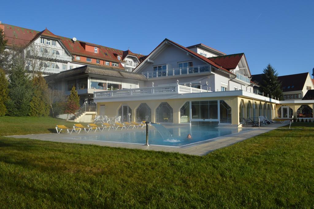 Moehringers Schwarzwald Hotel ボンドルフ・イム・シュヴァルツヴァルト エクステリア 写真
