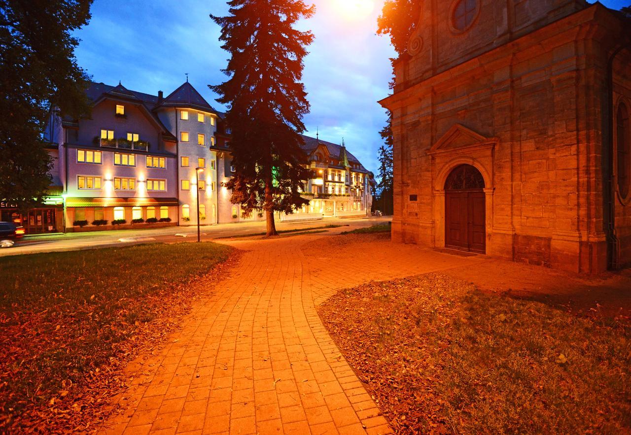 Moehringers Schwarzwald Hotel ボンドルフ・イム・シュヴァルツヴァルト エクステリア 写真